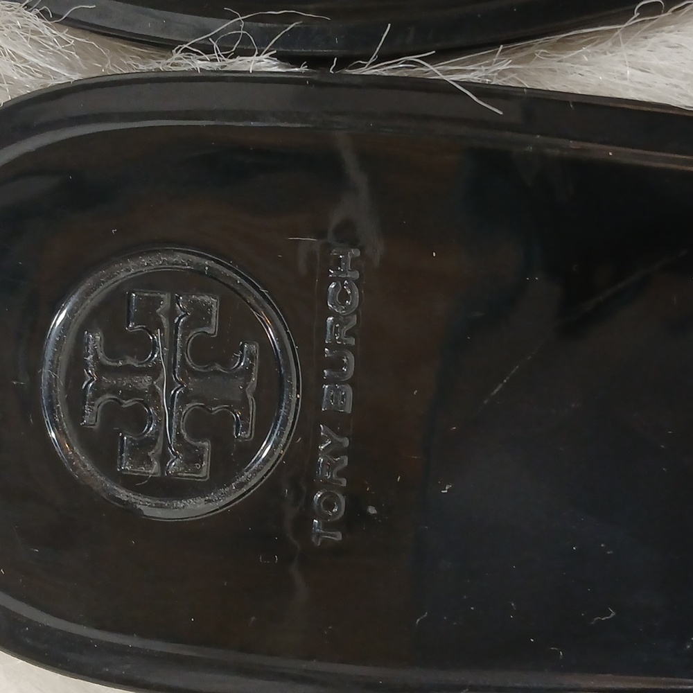 Tory Burch  Mini Miller Flat Jelly Black Sandals with Gold Emblem Sz 8 M - Picture 8 of 9